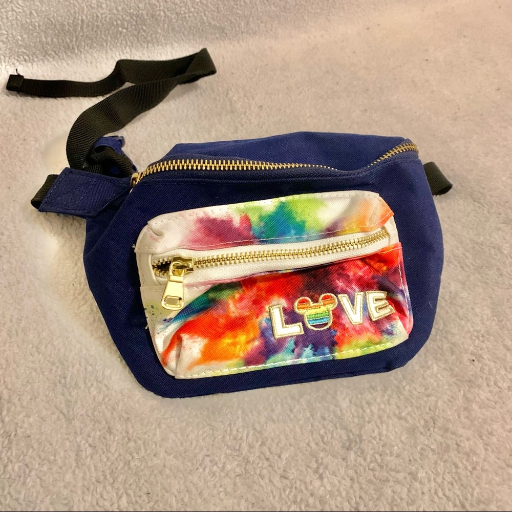 Disney Parks LOVE Fanny Pack
